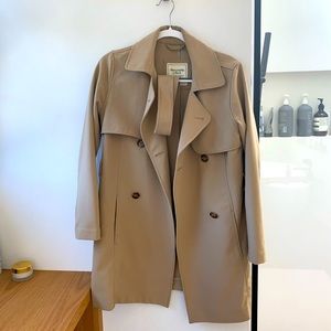 Abercrombie & Fitch trench coat